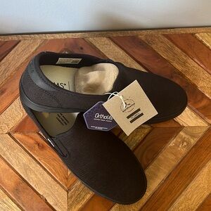 Brand New Baja Toms slip on shoes